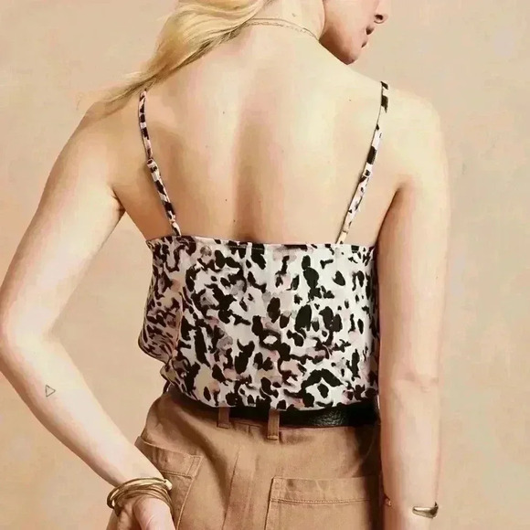 Banana Republic Classic Camisole - Picture 2 of 8